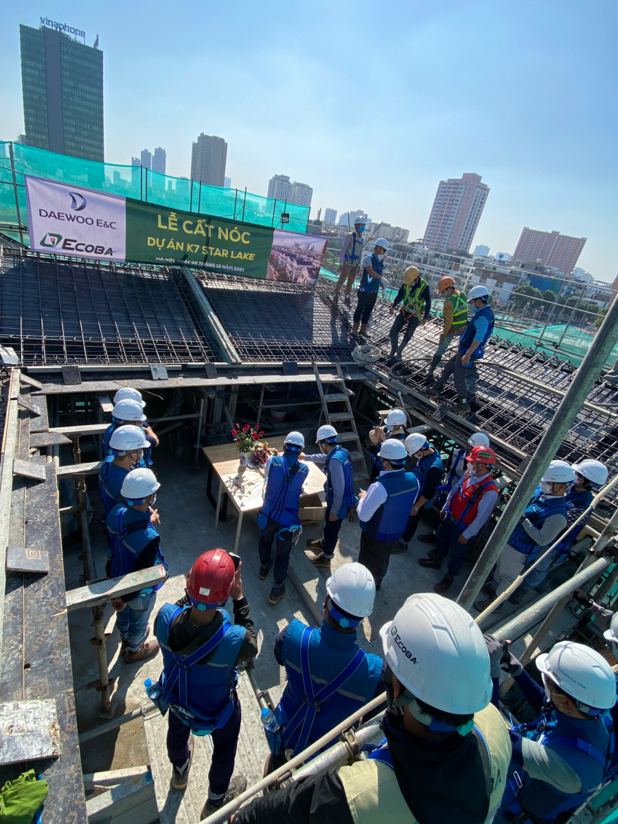 topping out ceremony of k7 low rise subdivision star lake project D50F