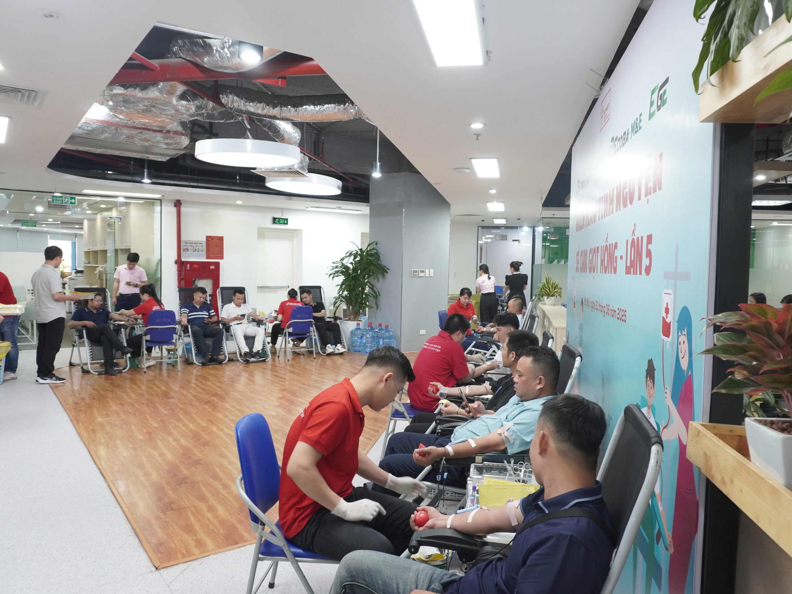 ECOBA VIỆT NAM TỔ CHỨC CHƯƠNG TRÌNH HIẾN MÁU “SẺ CHIA GIỌT HỒNG” LẦN THỨ 5 - HÀNH ĐỘNG CHUNG TAY VÌ CỘNG ĐỒNG 3 DSC04199 scaled