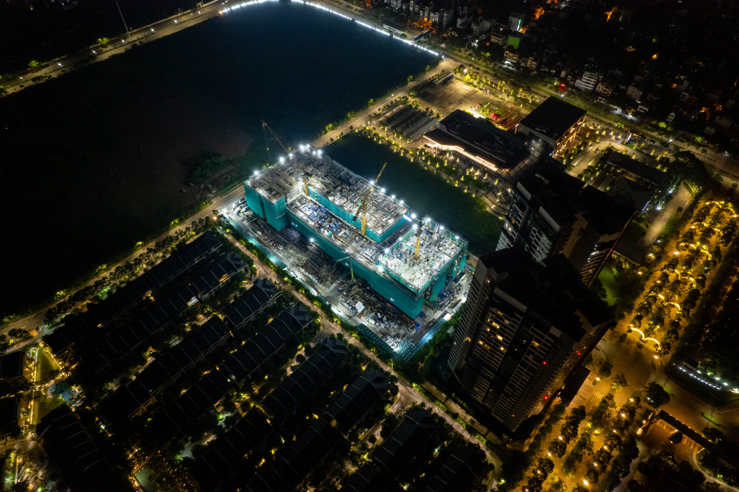 ECOBA VIỆT NAM CHINH PHỤC HẠNG MỤC DẦM CHUYỂN TẠI PARC RÉGENT PARKCITY